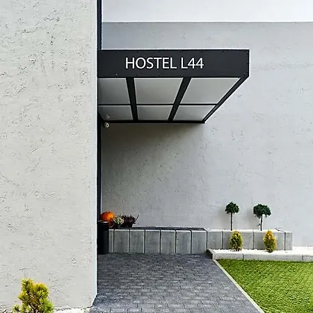 L44